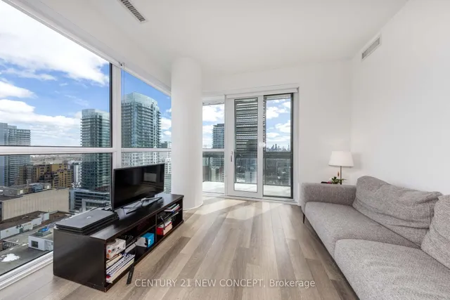 Additional image 18 of 39 Roehampton Ave Unit 2003