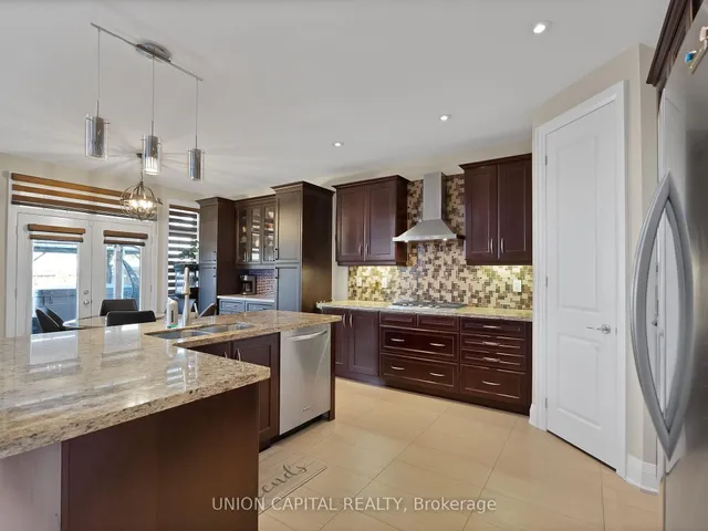 Additional image 10 of 7 Legendary Circ