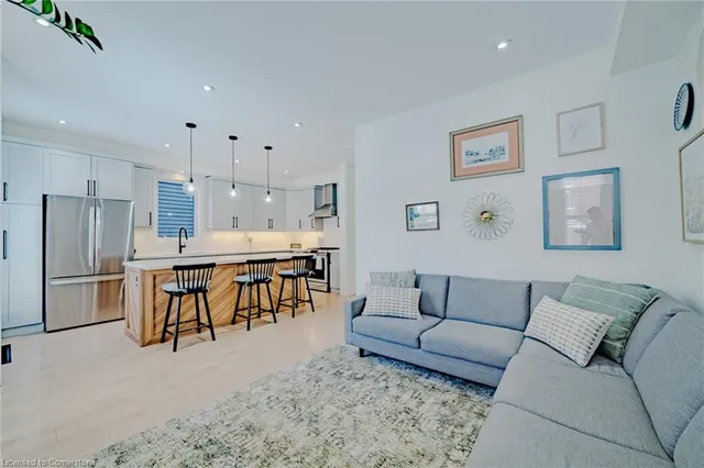 Additional image 14 of 297 Fellowes Cres