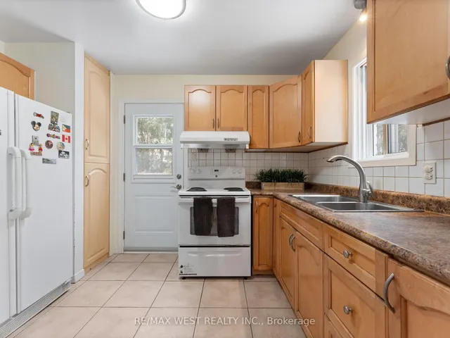 Additional image 8 of 94 Plum Tree Way