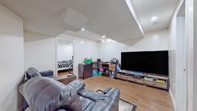 Additional image 37 of 2 Clovercrest Dr