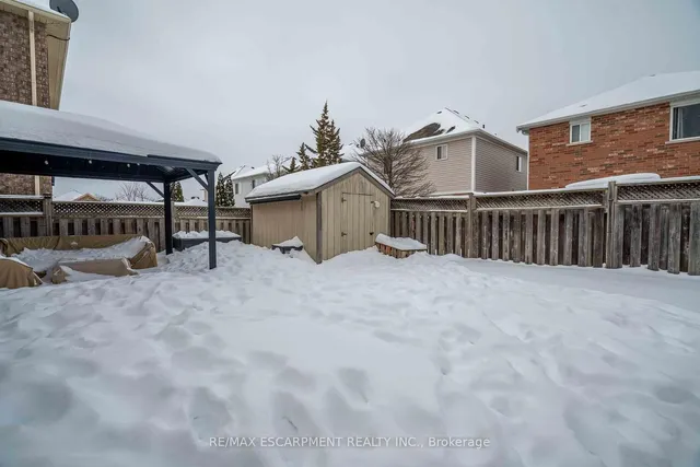 Additional image 40 of 212 Bradley Ave