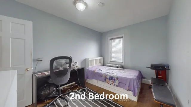 Additional image 22 of 28 Bowie Ave