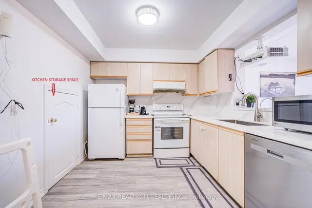 Additional image 12 of 119 Omni Dr Unit 18