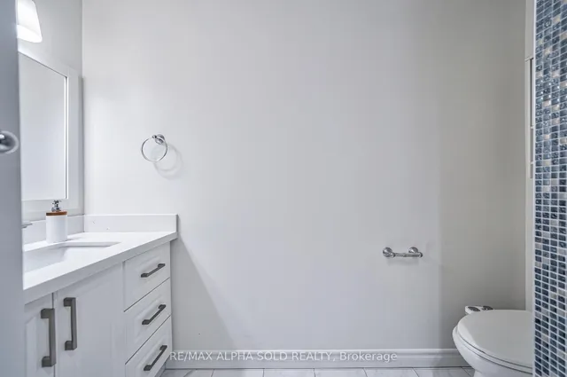 Additional image 25 of 55 Phalen Cres