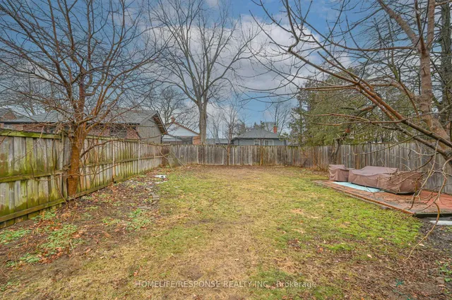 Additional image 19 of 94 YORKVIEW Dr