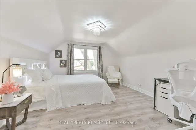 Additional image 18 of 273 East 13th St