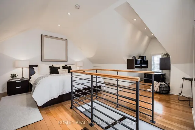 Additional image 31 of 32 Melville Ave