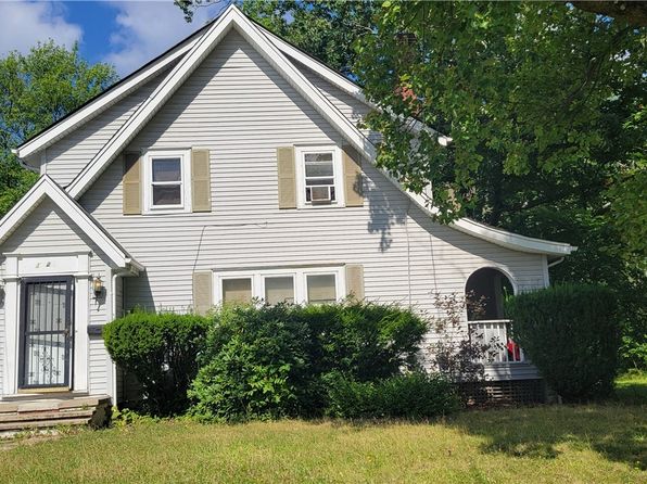 Primary image of 1222 Herman Ave, Akron, OH 44307