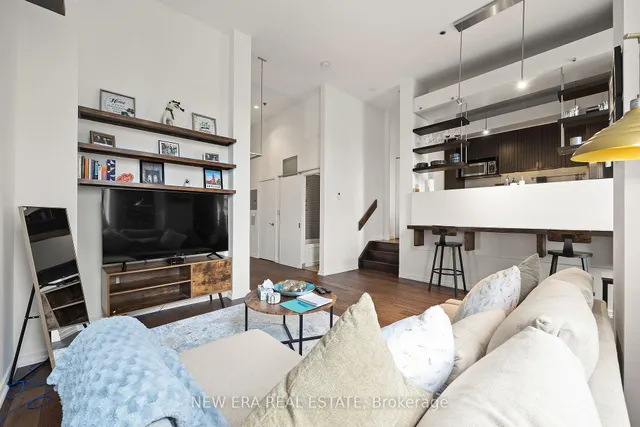 Additional image 11 of 915 King St Unit 307