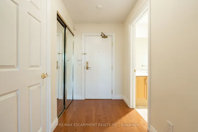 Additional image 6 of 399 Elizabeth St Unit 611