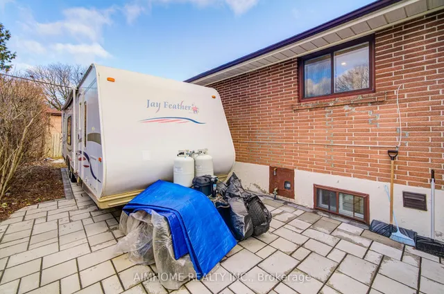 Additional image 45 of 101 Marbury Cres