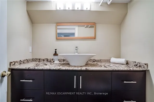 Additional image 39 of 7 St. James Pl