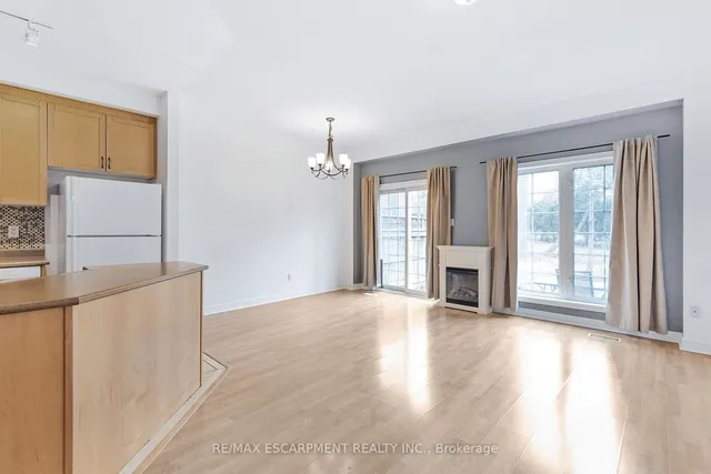 Additional image 8 of 100 Beddoe Dr Unit 110