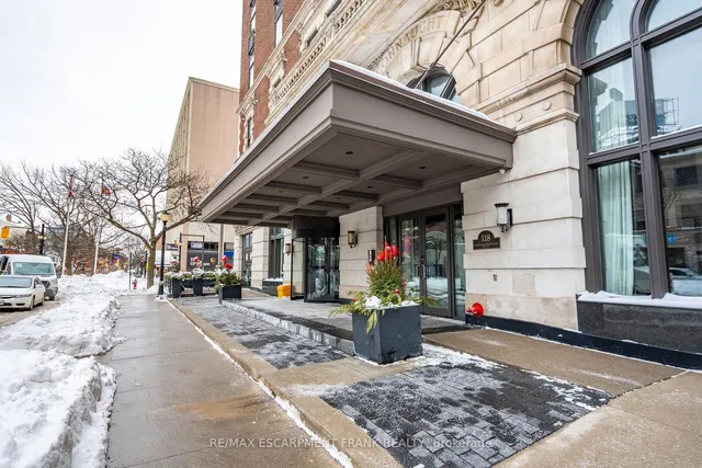 Additional image 10 of 112 King St Unit 1012