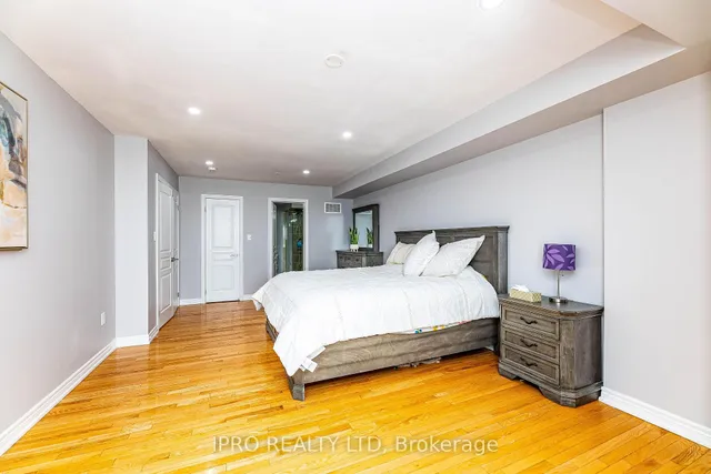 Additional image 36 of 66 Chesterwood Cres