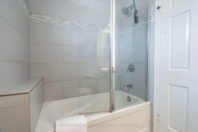 Additional image 28 of 1 Acredale Dr