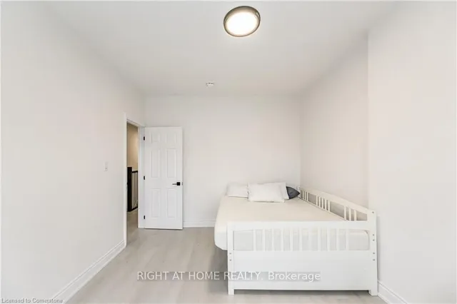 Additional image 19 of 136 Macnab St