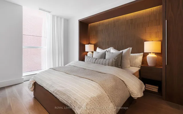 Additional image 43 of 80 Cumberland St Unit PH1903