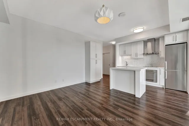 Additional image 12 of 2087 FAIRVIEW St Unit 1502