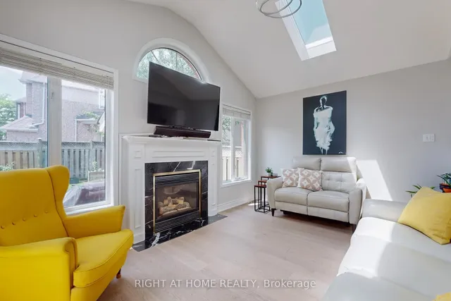 Additional image 10 of 44 Ribbon Dr