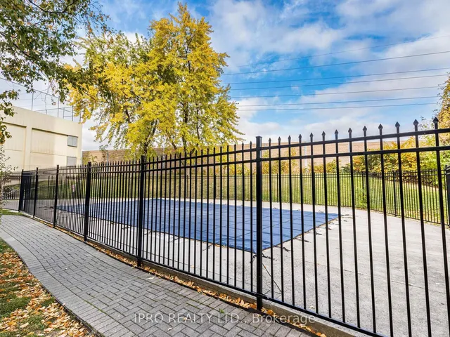 Additional image 10 of 541 Blackthorn Ave Unit 108