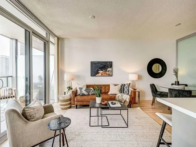 Additional image 4 of 88 Park Lawn Rd Unit 2710