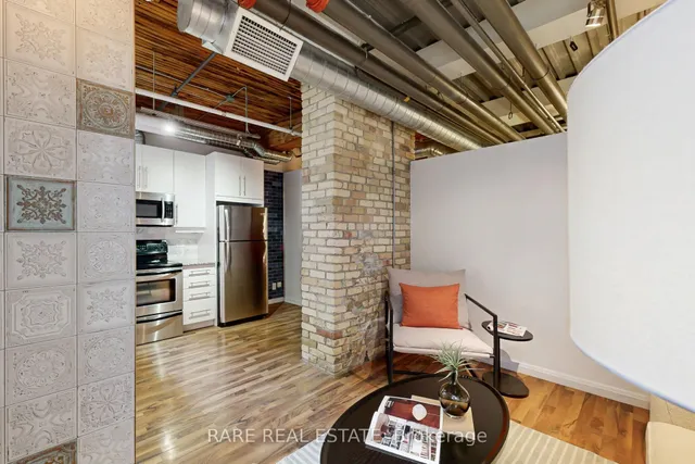 Additional image 23 of 736 Dundas St Unit 101