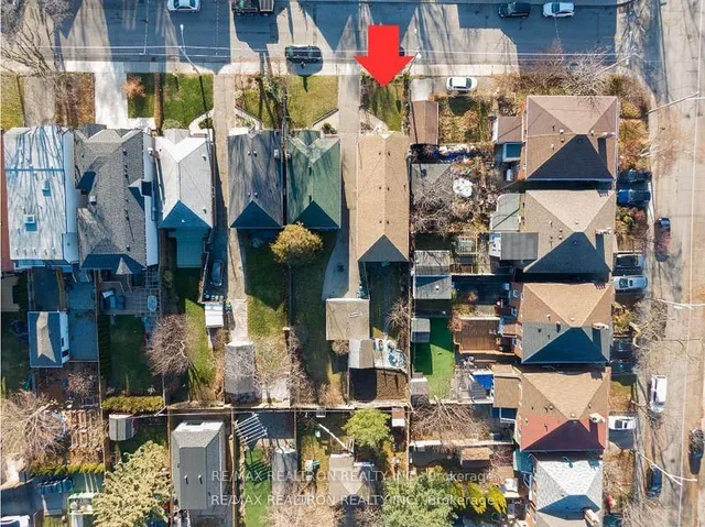 Additional image 3 of 84 Kings Park Blvd