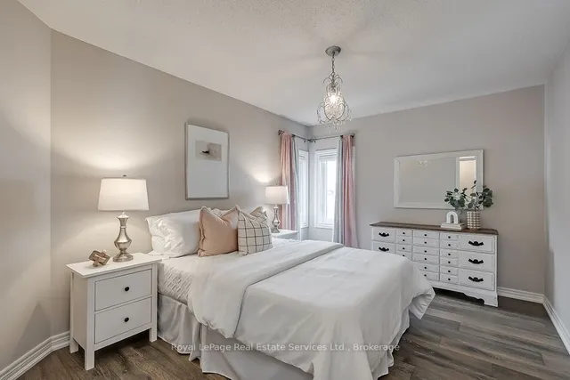 Additional image 33 of 59 Livingstone Dr