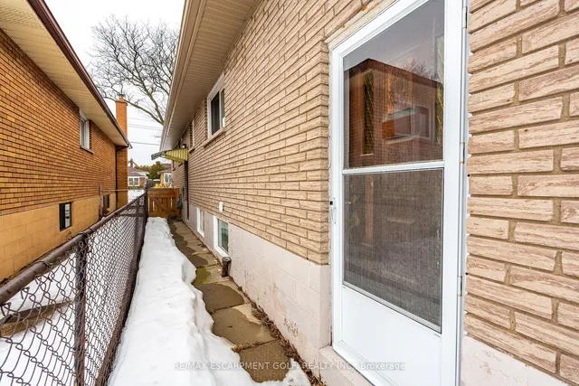 Additional image 31 of 16 Gatineau Dr