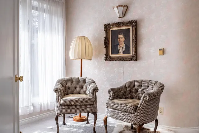 Additional image 28 of 887 MONTGOMERY Dr