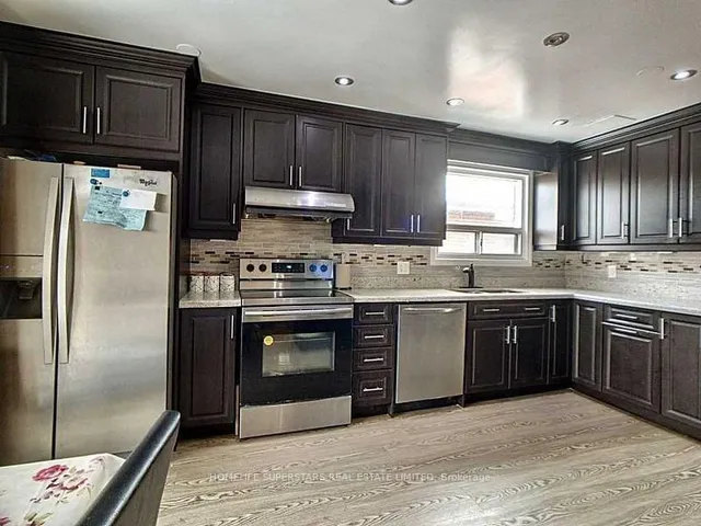 Additional image 7 of 28 Bramhall Crt