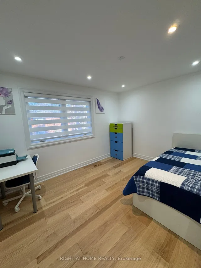 Additional image 24 of 22 Silverthorne Bush Dr