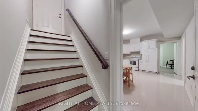 Additional image 30 of 84 Roberta Dr