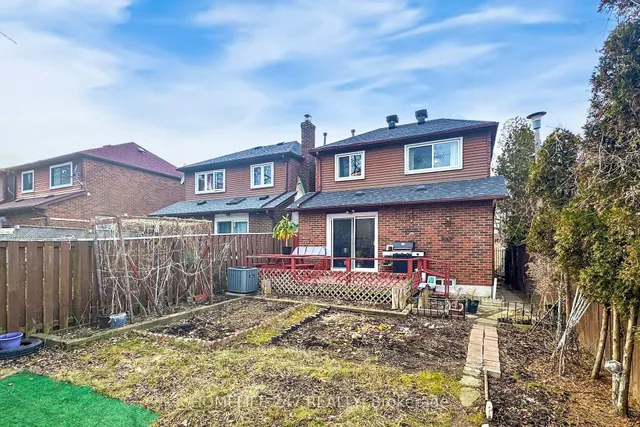 Additional image 41 of 38 Deanscroft Sq