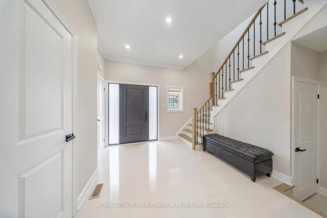 Additional image 4 of 15 Pika Tr