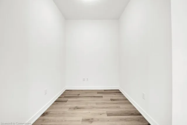 Additional image 5 of 600 North Service Rd Unit 514