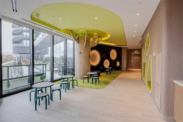 Additional image 41 of 575 Bloor St Unit 1401