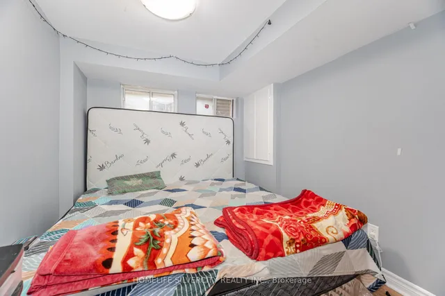 Additional image 21 of 70 Corby Cres