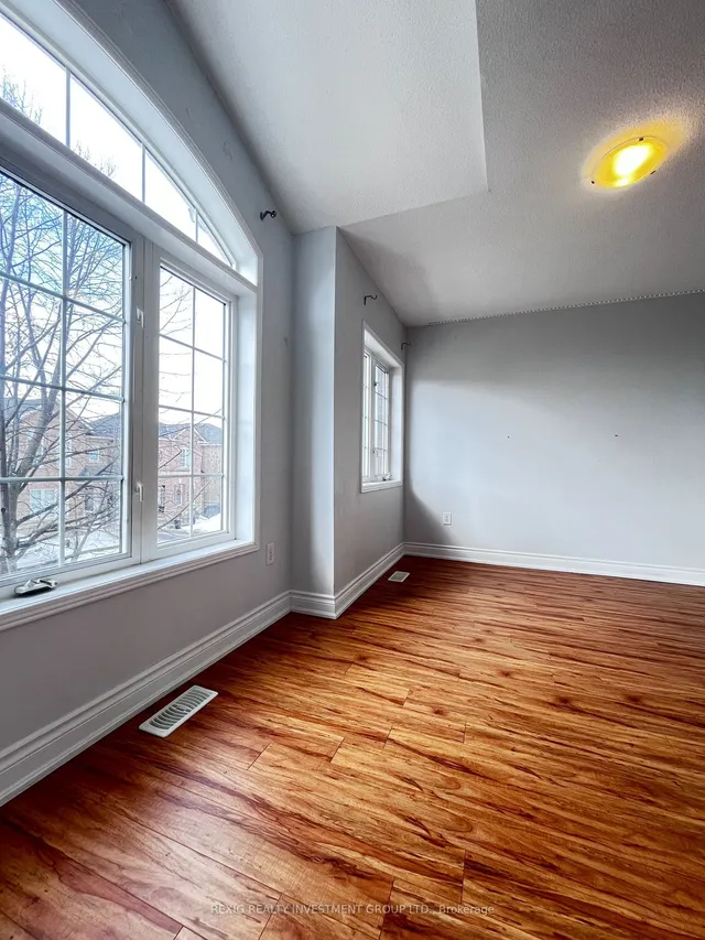 Additional image 22 of 2395 Curtis Rd