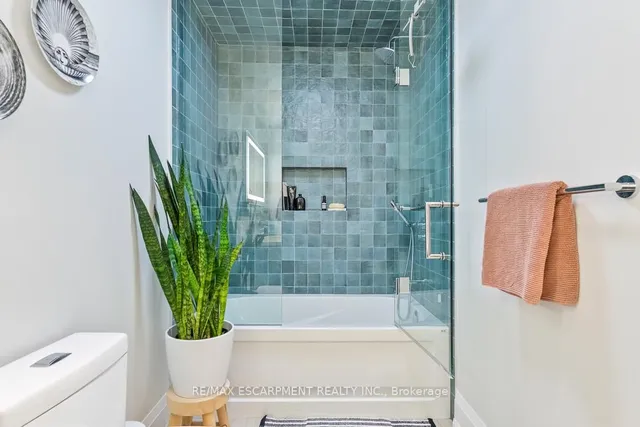 Additional image 32 of 534 Emerald St