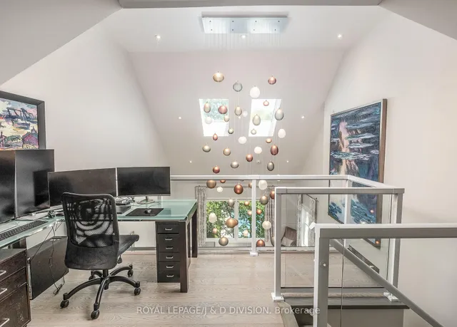 Additional image 24 of 188 Glencairn Ave