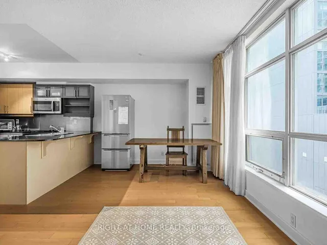 Additional image 5 of 350 Wellington St Unit 425