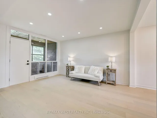 Additional image 11 of 22 Tandridge Cres Unit 808