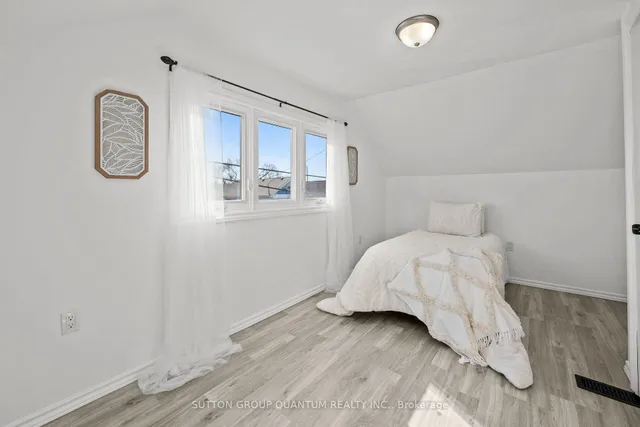 Additional image 24 of 251 Julian Ave