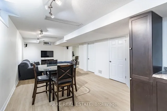 Additional image 33 of 46 Bottomwood St