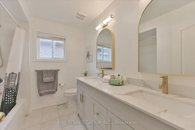 Additional image 25 of 929 Ledbury Cres