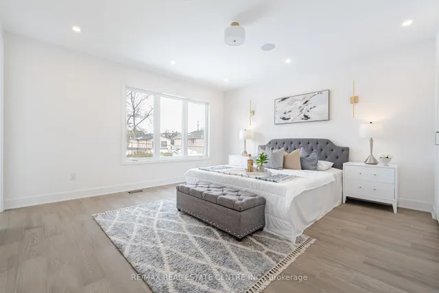 Additional image 20 of 404 Melrose St