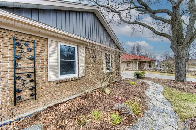 Additional image 41 of 173 Ripplewood Cres